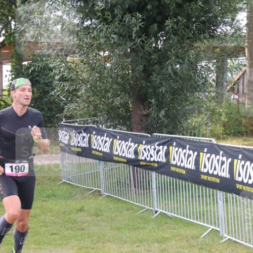 31.08.2025 - Elbe Triathlon Hamburg Luisa Fischer http://msf.ph/oto/8672782 31.08.2025 10:03:10 Laufen 190 meine-sportfotos.de