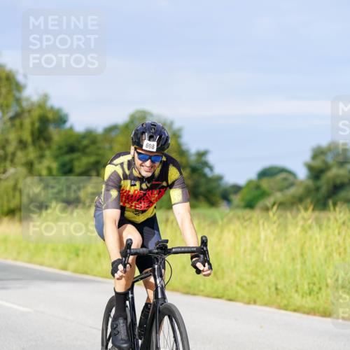 31.08.2025 - Elbe Triathlon Hamburg Michael Burmester http://msf.ph/oto/8672806 31.08.2025 10:08:46 Radfahren 481, 502, 525, 639, 698, 725, 801, 805 meine-sportfotos.de