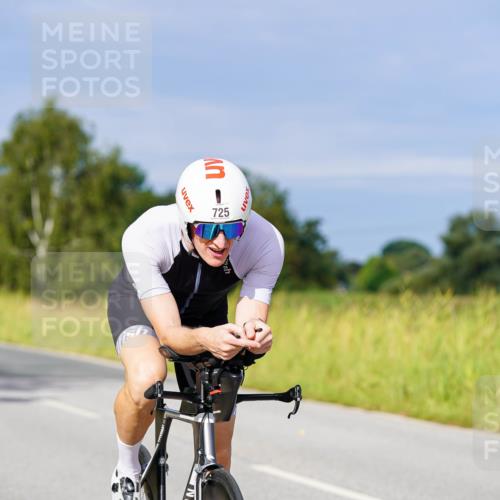31.08.2025 - Elbe Triathlon Hamburg Michael Burmester http://msf.ph/oto/8672839 31.08.2025 10:08:51 Radfahren 405, 446, 481, 525, 574, 639, 725, 801 meine-sportfotos.de