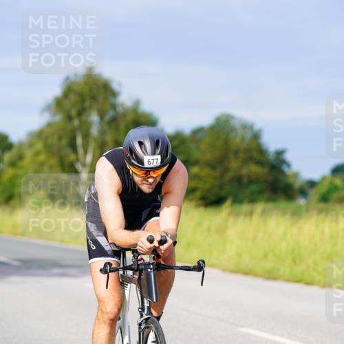 31.08.2025 - Elbe Triathlon Hamburg Michael Burmester http://msf.ph/oto/8672892 31.08.2025 10:09:00 Radfahren 405, 677 meine-sportfotos.de