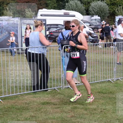 31.08.2025 - Elbe Triathlon Hamburg Luisa Fischer http://msf.ph/oto/8672907 31.08.2025 10:05:34 Laufen 291 meine-sportfotos.de
