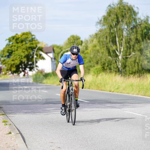 31.08.2025 - Elbe Triathlon Hamburg Michael Burmester http://msf.ph/oto/8672927 31.08.2025 10:09:25 Radfahren 391, 524 meine-sportfotos.de