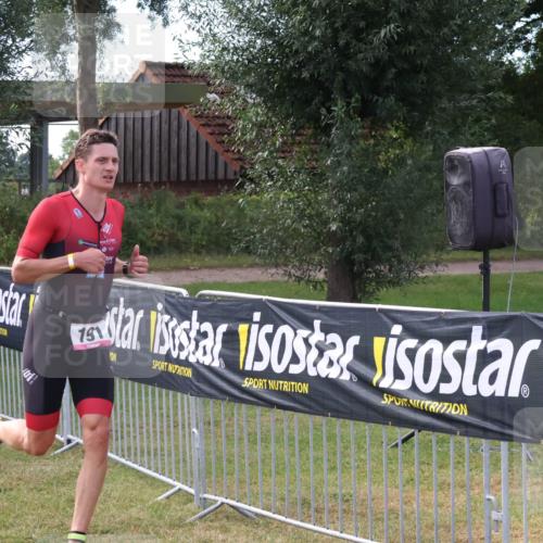 31.08.2025 - Elbe Triathlon Hamburg Luisa Fischer http://msf.ph/oto/8672958 31.08.2025 10:06:10 Laufen 191 meine-sportfotos.de
