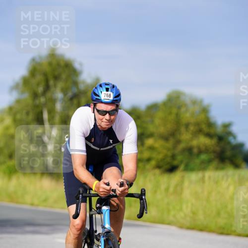 31.08.2025 - Elbe Triathlon Hamburg Michael Burmester http://msf.ph/oto/8672961 31.08.2025 10:09:44 Radfahren 401, 768, 817 meine-sportfotos.de