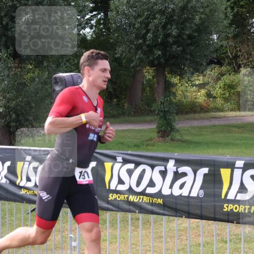 31.08.2025 - Elbe Triathlon Hamburg Luisa Fischer http://msf.ph/oto/8672962 31.08.2025 10:06:11 Laufen 151 meine-sportfotos.de