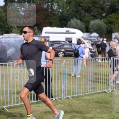 31.08.2025 - Elbe Triathlon Hamburg Luisa Fischer http://msf.ph/oto/8672987 31.08.2025 10:06:49 Laufen 306 meine-sportfotos.de