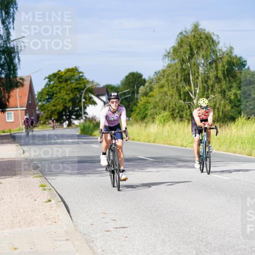 31.08.2025 - Elbe Triathlon Hamburg Michael Burmester http://msf.ph/oto/8673017 31.08.2025 10:10:03 Radfahren 625, 799 meine-sportfotos.de