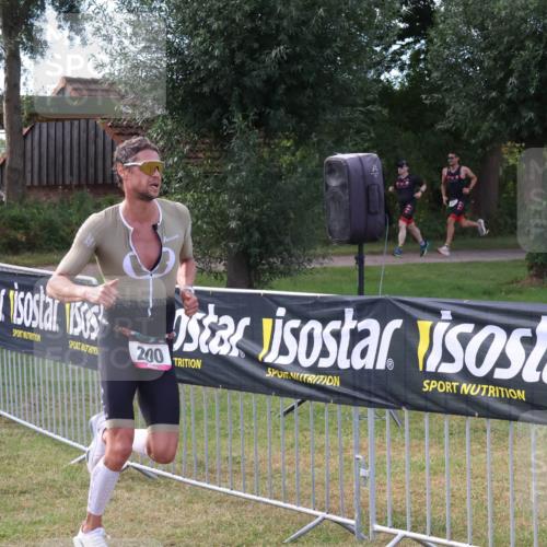 31.08.2025 - Elbe Triathlon Hamburg Luisa Fischer http://msf.ph/oto/8673020 31.08.2025 10:07:19 Laufen 200 meine-sportfotos.de