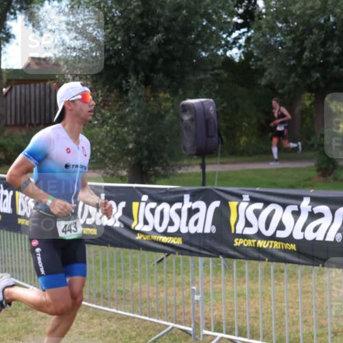 31.08.2025 - Elbe Triathlon Hamburg Luisa Fischer http://msf.ph/oto/8673053 31.08.2025 10:08:07 Laufen 910, 443 meine-sportfotos.de