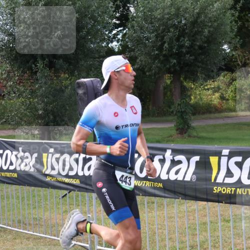 31.08.2025 - Elbe Triathlon Hamburg Luisa Fischer http://msf.ph/oto/8673055 31.08.2025 10:08:08 Laufen 443 meine-sportfotos.de