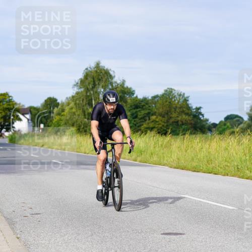31.08.2025 - Elbe Triathlon Hamburg Michael Burmester http://msf.ph/oto/8673074 31.08.2025 10:10:19 Radfahren 459, 590, 652, 716, 910 meine-sportfotos.de