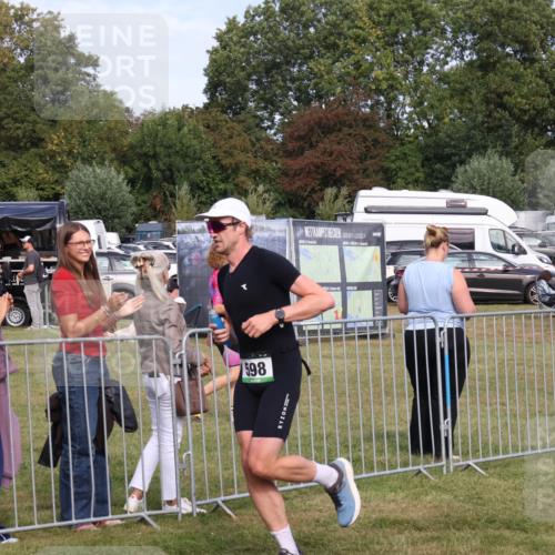 31.08.2025 - Elbe Triathlon Hamburg Luisa Fischer http://msf.ph/oto/8673080 31.08.2025 10:08:29 Laufen 598 meine-sportfotos.de