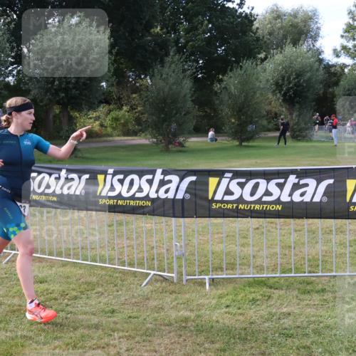 31.08.2025 - Elbe Triathlon Hamburg Luisa Fischer http://msf.ph/oto/8673091 31.08.2025 10:08:37 Laufen  meine-sportfotos.de