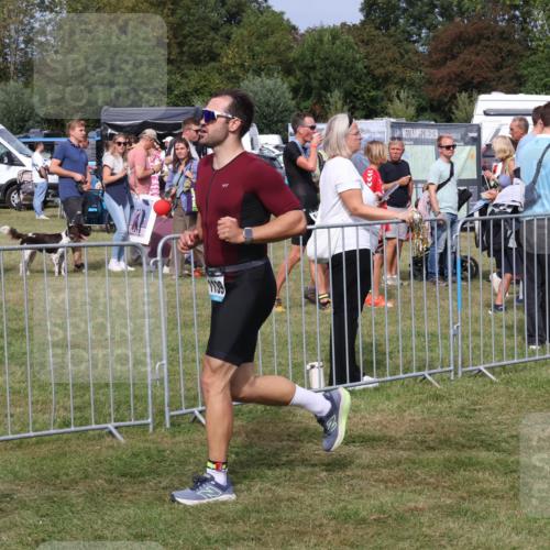 31.08.2025 - Elbe Triathlon Hamburg Luisa Fischer http://msf.ph/oto/8673123 31.08.2025 11:00:42 Laufen 34, 1939 meine-sportfotos.de