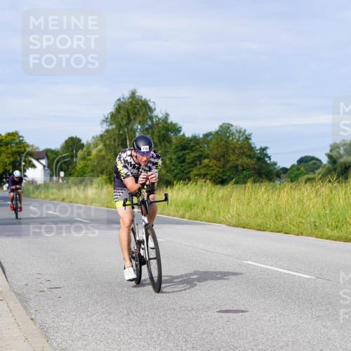 31.08.2025 - Elbe Triathlon Hamburg Michael Burmester http://msf.ph/oto/8673132 31.08.2025 10:10:29 Radfahren 631, 680, 715, 809, 829 meine-sportfotos.de