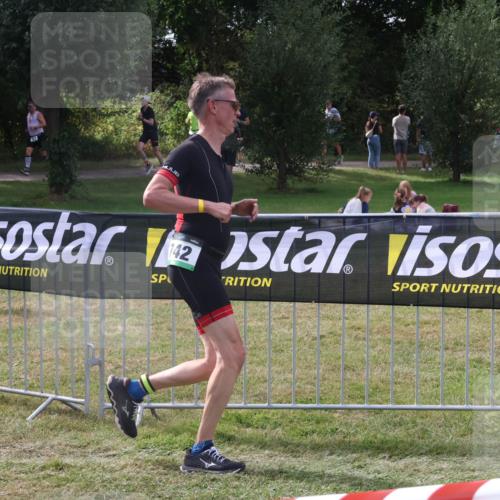 31.08.2025 - Elbe Triathlon Hamburg Luisa Fischer http://msf.ph/oto/8673134 31.08.2025 11:00:52 Laufen 142 meine-sportfotos.de