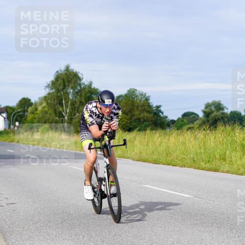 31.08.2025 - Elbe Triathlon Hamburg Michael Burmester http://msf.ph/oto/8673139 31.08.2025 10:10:29 Radfahren 631, 680, 715, 809, 829 meine-sportfotos.de