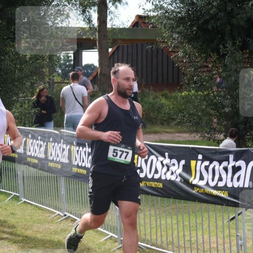 31.08.2025 - Elbe Triathlon Hamburg Luisa Fischer http://msf.ph/oto/8673148 31.08.2025 11:01:05 Laufen 717, 577, 2 meine-sportfotos.de
