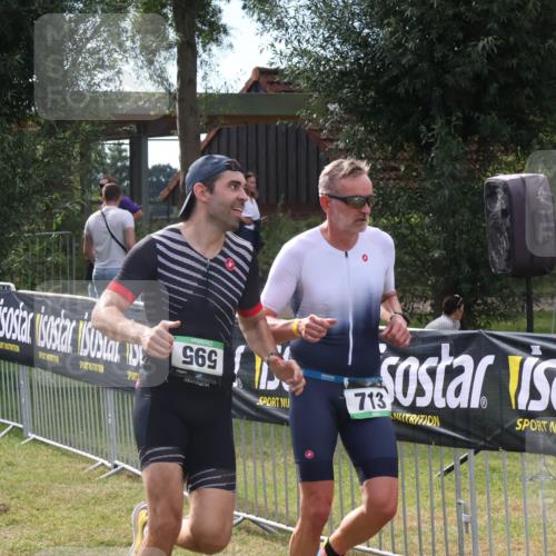 31.08.2025 - Elbe Triathlon Hamburg Luisa Fischer http://msf.ph/oto/8673160 31.08.2025 11:01:07 Laufen 27, 595, 713, 71 meine-sportfotos.de
