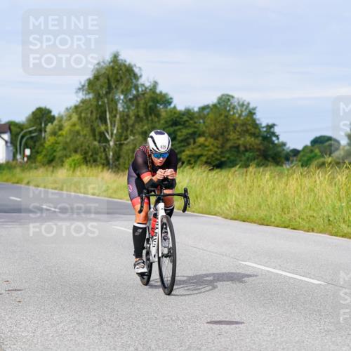31.08.2025 - Elbe Triathlon Hamburg Michael Burmester http://msf.ph/oto/8673162 31.08.2025 10:10:34 Radfahren 558, 631, 678, 829, 929 meine-sportfotos.de