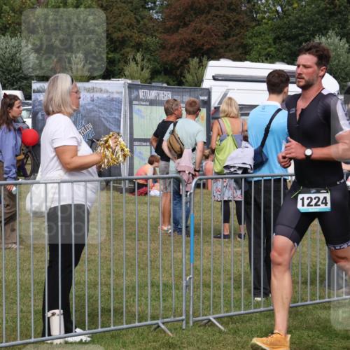 31.08.2025 - Elbe Triathlon Hamburg Luisa Fischer http://msf.ph/oto/8673192 31.08.2025 11:01:27 Laufen 2, 1224 meine-sportfotos.de