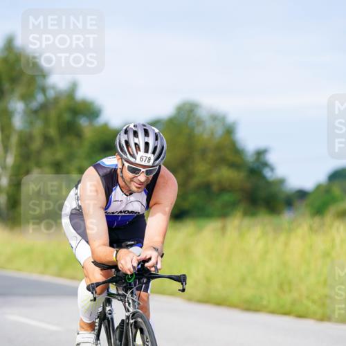 31.08.2025 - Elbe Triathlon Hamburg Michael Burmester http://msf.ph/oto/8673194 31.08.2025 10:10:39 Radfahren 497, 558, 653, 678, 929 meine-sportfotos.de