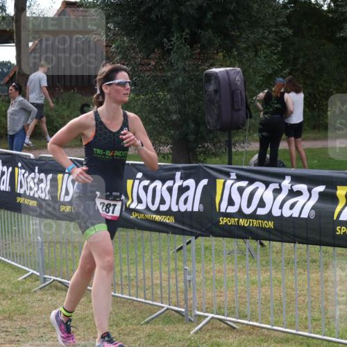 31.08.2025 - Elbe Triathlon Hamburg Luisa Fischer http://msf.ph/oto/8673204 31.08.2025 11:01:31 Laufen 9, 287 meine-sportfotos.de