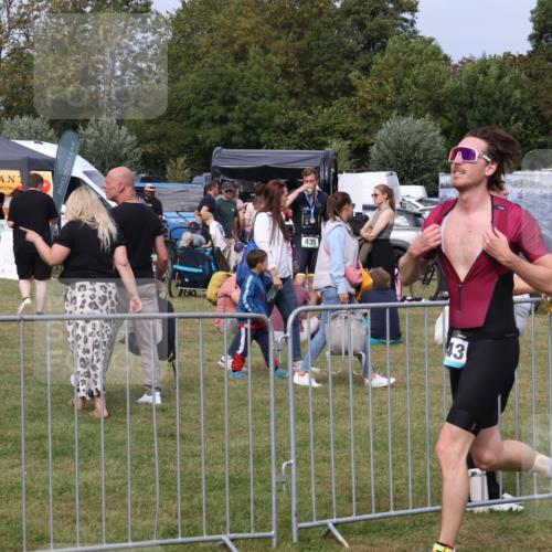 31.08.2025 - Elbe Triathlon Hamburg Luisa Fischer http://msf.ph/oto/8673223 31.08.2025 11:01:40 Laufen 435, 43 meine-sportfotos.de