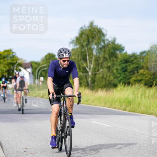 31.08.2025 - Elbe Triathlon Hamburg Michael Burmester http://msf.ph/oto/8673251 31.08.2025 10:10:52 Radfahren 521, 606, 616, 627, 692, 785 meine-sportfotos.de