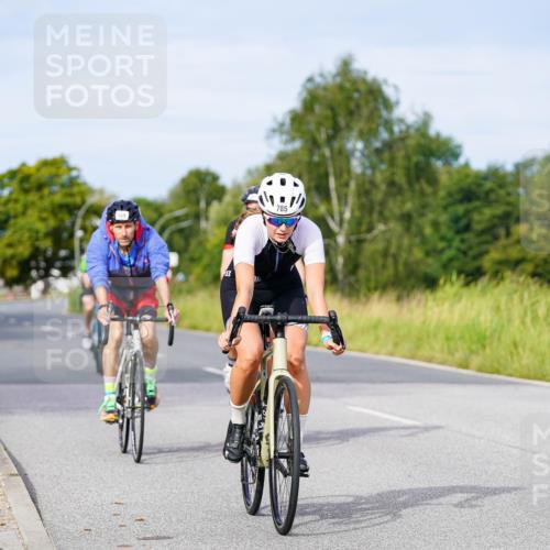 31.08.2025 - Elbe Triathlon Hamburg Michael Burmester http://msf.ph/oto/8673270 31.08.2025 10:10:54 Radfahren 521, 606, 616, 627, 692, 785 meine-sportfotos.de
