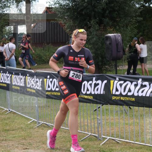31.08.2025 - Elbe Triathlon Hamburg Luisa Fischer http://msf.ph/oto/8673283 31.08.2025 11:02:05 Laufen 280 meine-sportfotos.de