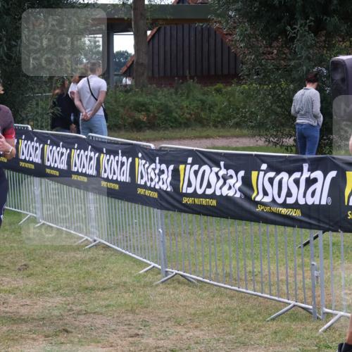 31.08.2025 - Elbe Triathlon Hamburg Luisa Fischer http://msf.ph/oto/8673315 31.08.2025 11:02:14 Laufen 322, 527 meine-sportfotos.de