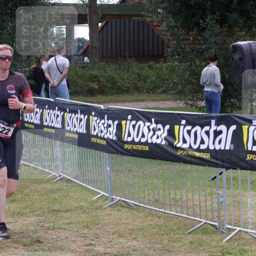 31.08.2025 - Elbe Triathlon Hamburg Luisa Fischer http://msf.ph/oto/8673318 31.08.2025 11:02:14 Laufen 322 meine-sportfotos.de