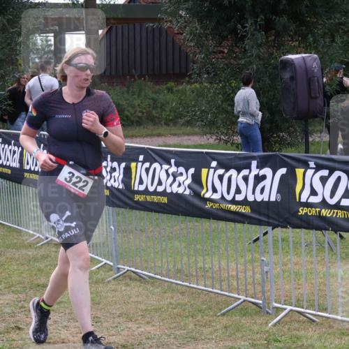 31.08.2025 - Elbe Triathlon Hamburg Luisa Fischer http://msf.ph/oto/8673323 31.08.2025 11:02:15 Laufen 322 meine-sportfotos.de