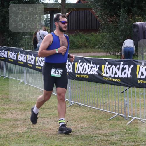 31.08.2025 - Elbe Triathlon Hamburg Luisa Fischer http://msf.ph/oto/8673339 31.08.2025 11:02:48 Laufen 466, 432 meine-sportfotos.de