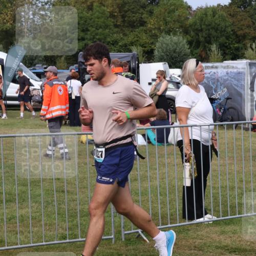 31.08.2025 - Elbe Triathlon Hamburg Luisa Fischer http://msf.ph/oto/8673369 31.08.2025 11:02:56 Laufen 1027 meine-sportfotos.de
