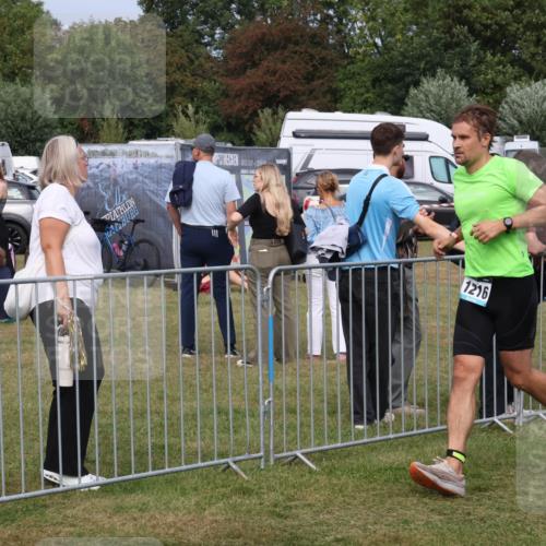 31.08.2025 - Elbe Triathlon Hamburg Luisa Fischer http://msf.ph/oto/8673372 31.08.2025 11:02:58 Laufen 435, 1216, 28 meine-sportfotos.de