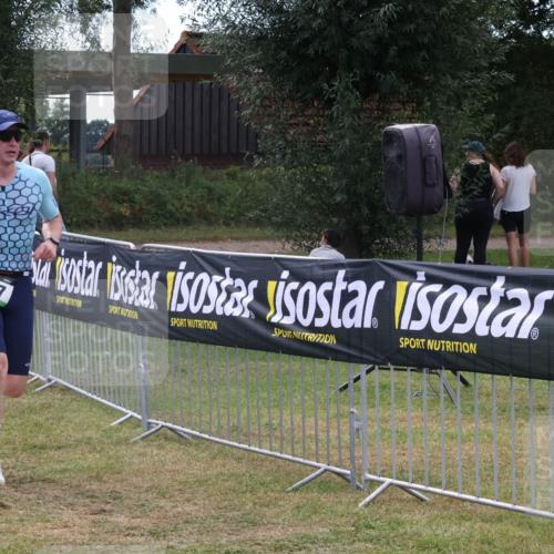 31.08.2025 - Elbe Triathlon Hamburg Luisa Fischer http://msf.ph/oto/8673385 31.08.2025 11:03:07 Laufen 387 meine-sportfotos.de