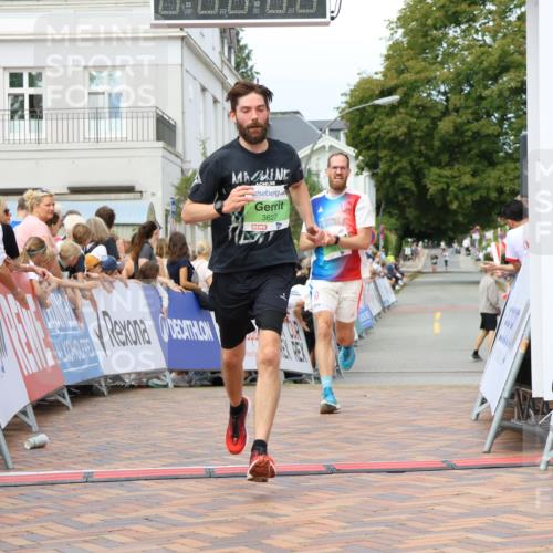 31.08.2025 - 21. Blankeneser Heldenlauf Strokosch-Dieckow http://msf.ph/oto/8673435 31.08.2025 10:51:43 Ziel 3627, 3021 meine-sportfotos.de