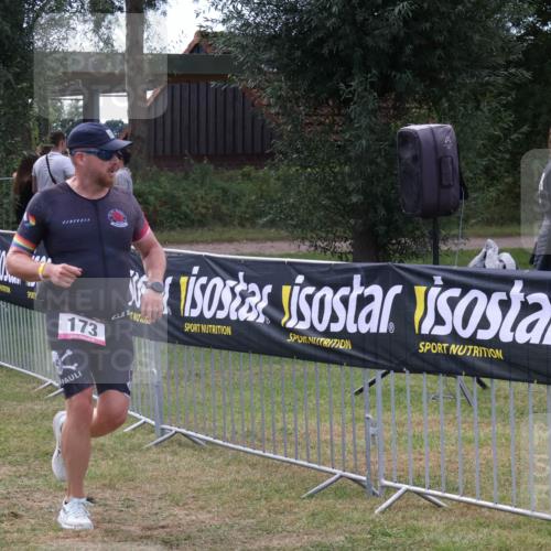 31.08.2025 - Elbe Triathlon Hamburg Luisa Fischer http://msf.ph/oto/8673469 31.08.2025 11:04:06 Laufen 173 meine-sportfotos.de