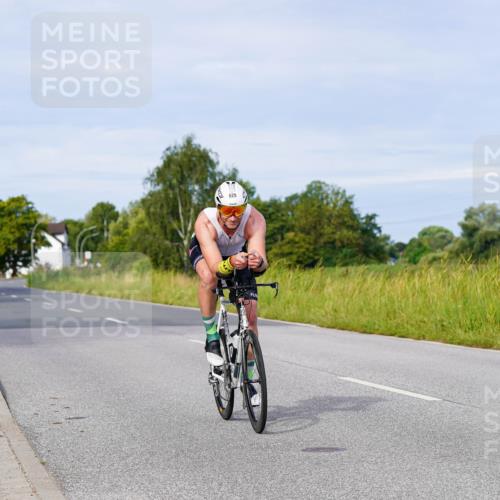 31.08.2025 - Elbe Triathlon Hamburg Michael Burmester http://msf.ph/oto/8673473 31.08.2025 10:11:58 Radfahren 593, 629 meine-sportfotos.de