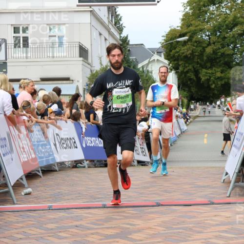 31.08.2025 - 21. Blankeneser Heldenlauf Strokosch-Dieckow http://msf.ph/oto/8673474 31.08.2025 10:51:43 Ziel 3627, 3021 meine-sportfotos.de