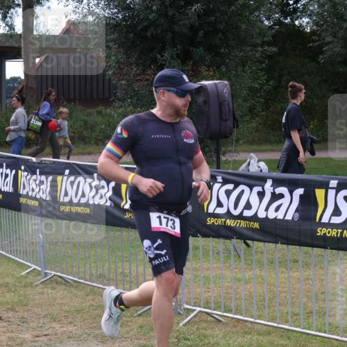 31.08.2025 - Elbe Triathlon Hamburg Luisa Fischer http://msf.ph/oto/8673476 31.08.2025 11:04:07 Laufen 173 meine-sportfotos.de