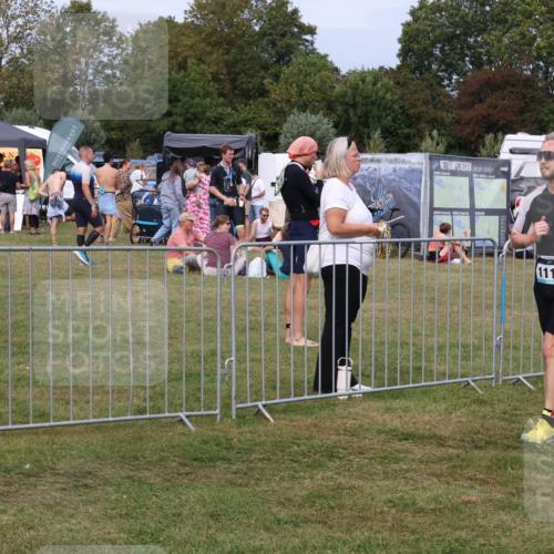 31.08.2025 - Elbe Triathlon Hamburg Luisa Fischer http://msf.ph/oto/8673485 31.08.2025 11:04:23 Laufen 1119 meine-sportfotos.de