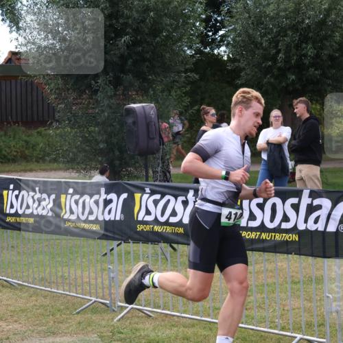 31.08.2025 - Elbe Triathlon Hamburg Luisa Fischer http://msf.ph/oto/8673540 31.08.2025 11:05:06 Laufen 41 meine-sportfotos.de