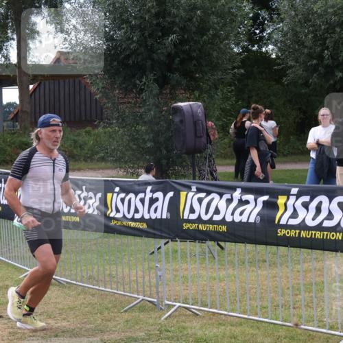 31.08.2025 - Elbe Triathlon Hamburg Luisa Fischer http://msf.ph/oto/8673542 31.08.2025 11:05:17 Laufen  meine-sportfotos.de