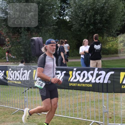 31.08.2025 - Elbe Triathlon Hamburg Luisa Fischer http://msf.ph/oto/8673547 31.08.2025 11:05:18 Laufen 766 meine-sportfotos.de