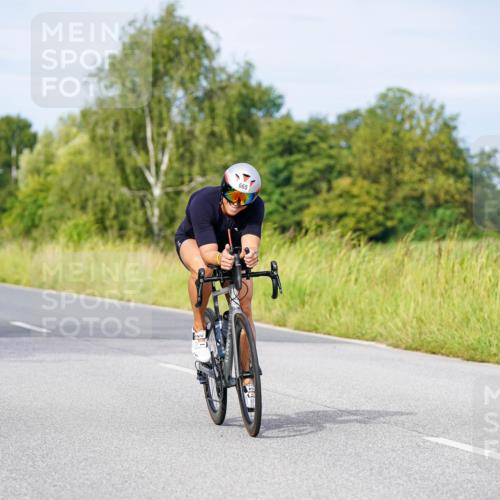 31.08.2025 - Elbe Triathlon Hamburg Michael Burmester http://msf.ph/oto/8673573 31.08.2025 10:12:27 Radfahren 473, 499, 587, 608, 665 meine-sportfotos.de