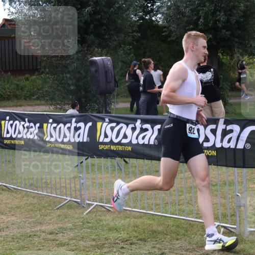 31.08.2025 - Elbe Triathlon Hamburg Luisa Fischer http://msf.ph/oto/8673576 31.08.2025 11:05:32 Laufen 9, 2 meine-sportfotos.de