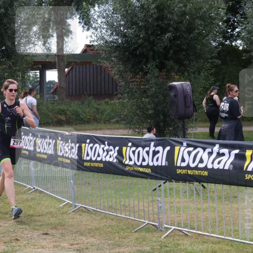 31.08.2025 - Elbe Triathlon Hamburg Luisa Fischer http://msf.ph/oto/8673615 31.08.2025 11:05:52 Laufen 297 meine-sportfotos.de
